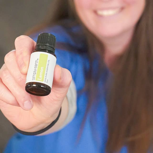 Simply Earth - Lemon Essential Oil 15ml