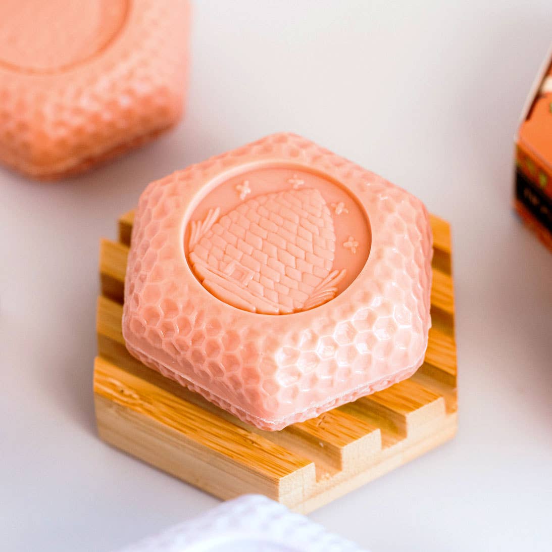 Baudelaire - Bamboo Hex Soap Dish