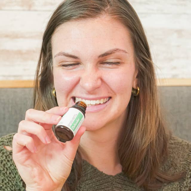 Simply Earth - Defender Essential Oil Blend 15ml