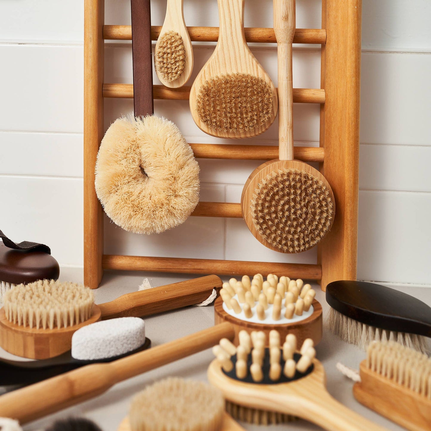 Baudelaire - Bamboo 14" Massage Brush